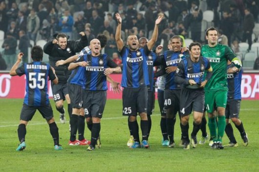 曼城有超越阿森纳的历史；枪手们能否保持冷静？